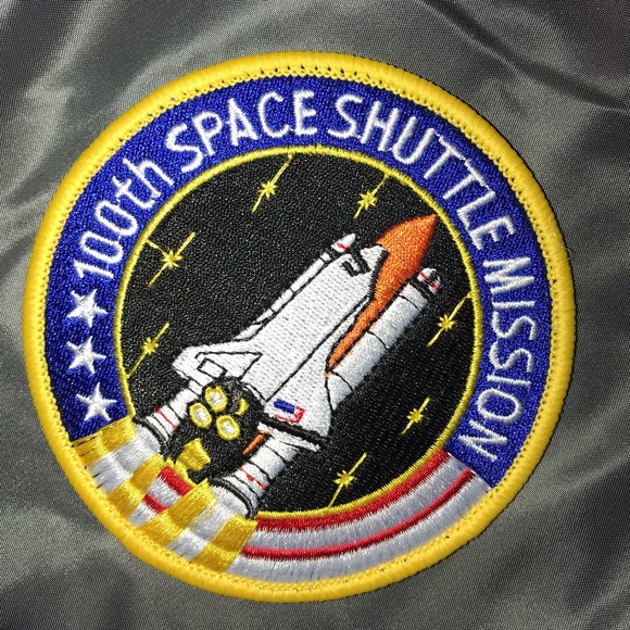 Alpha Industries x NASA Bomber Jacket - Picture 5 of 8